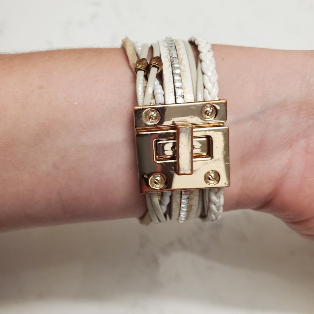 White Leather Gold Seashell Wrap Bracelet Preppy Boho Bride Nautical Party Glam - Picture 3 of 9